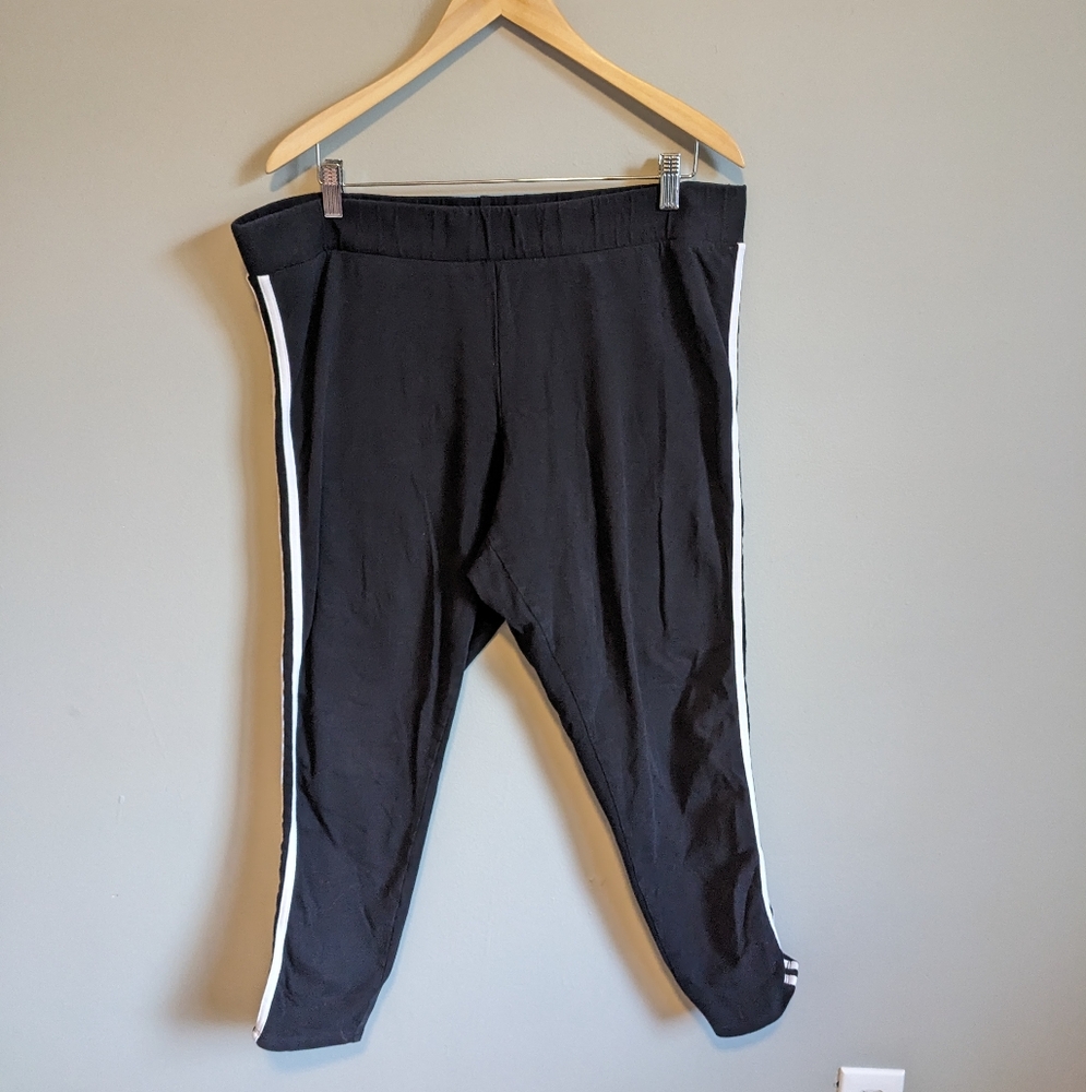Torrid Black Striped Active Leggings, size 3X